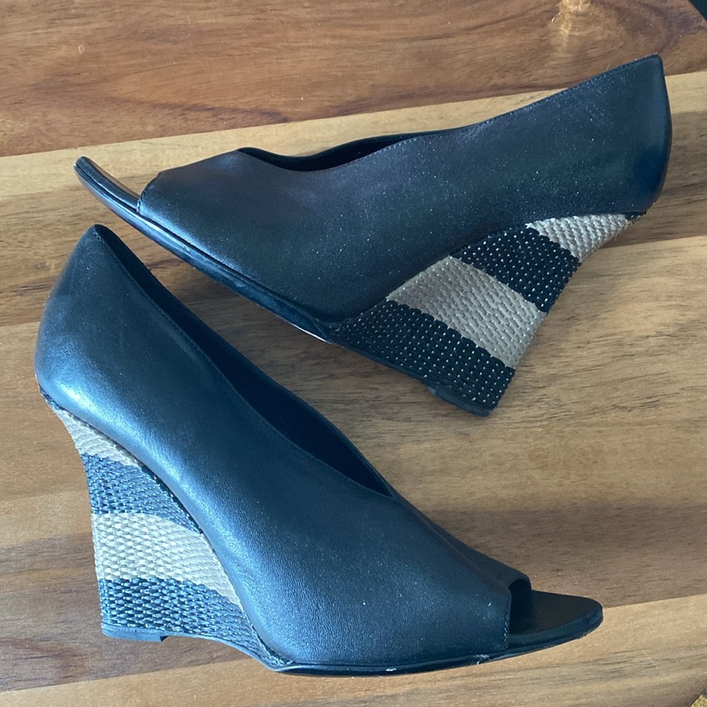 Burberry Wedge Soft Leather Shoes sz 37